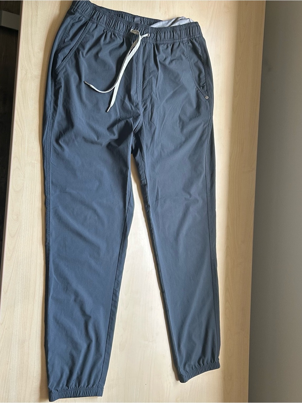 Vuori Navy Drawstring Joggers with White Tie